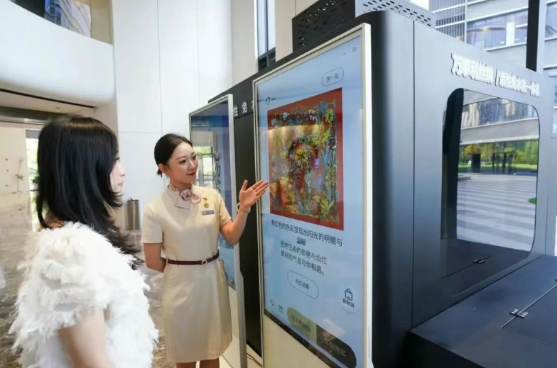出海、AI、國潮齊發(fā)力，絲綢行業(yè)正悄悄變天？